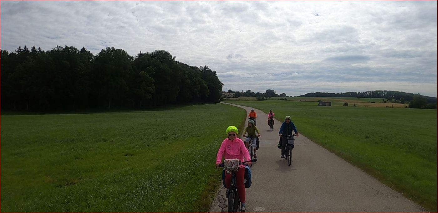 Weg zwischen Hersching und Augsburg